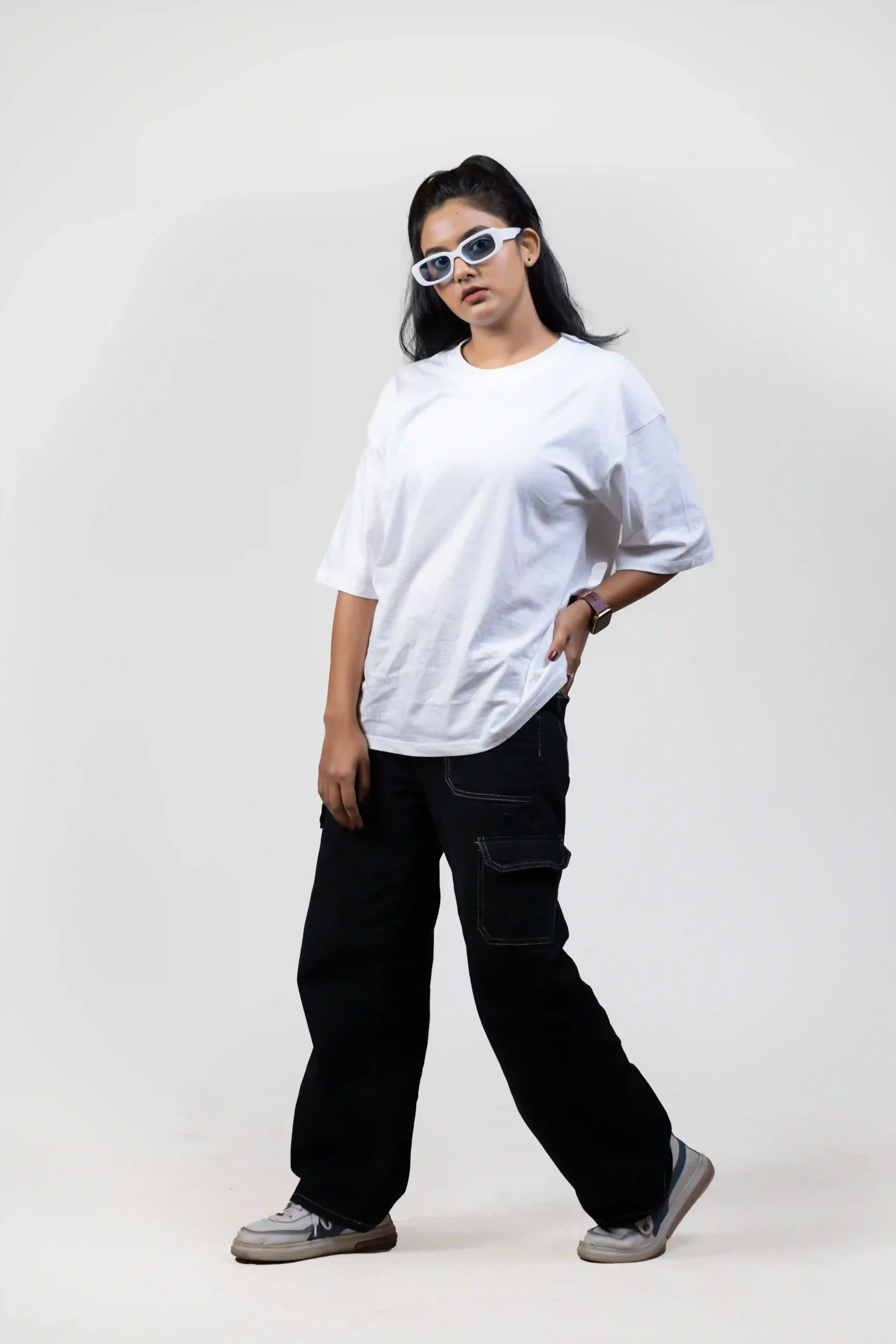 White Solid Oversized Shirt cartoonpantii