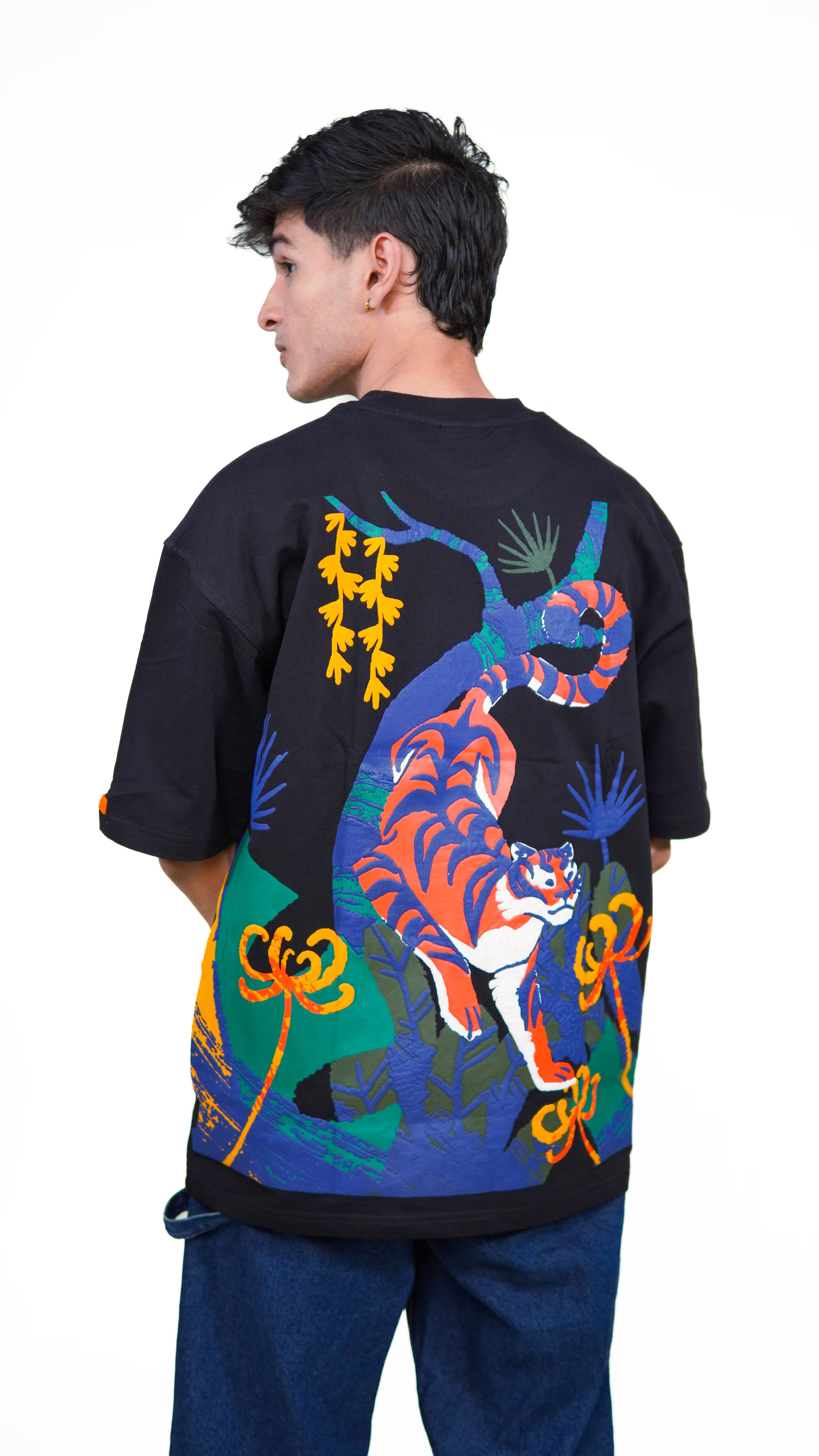 Tiger Black Unisex Oversized T-shirt