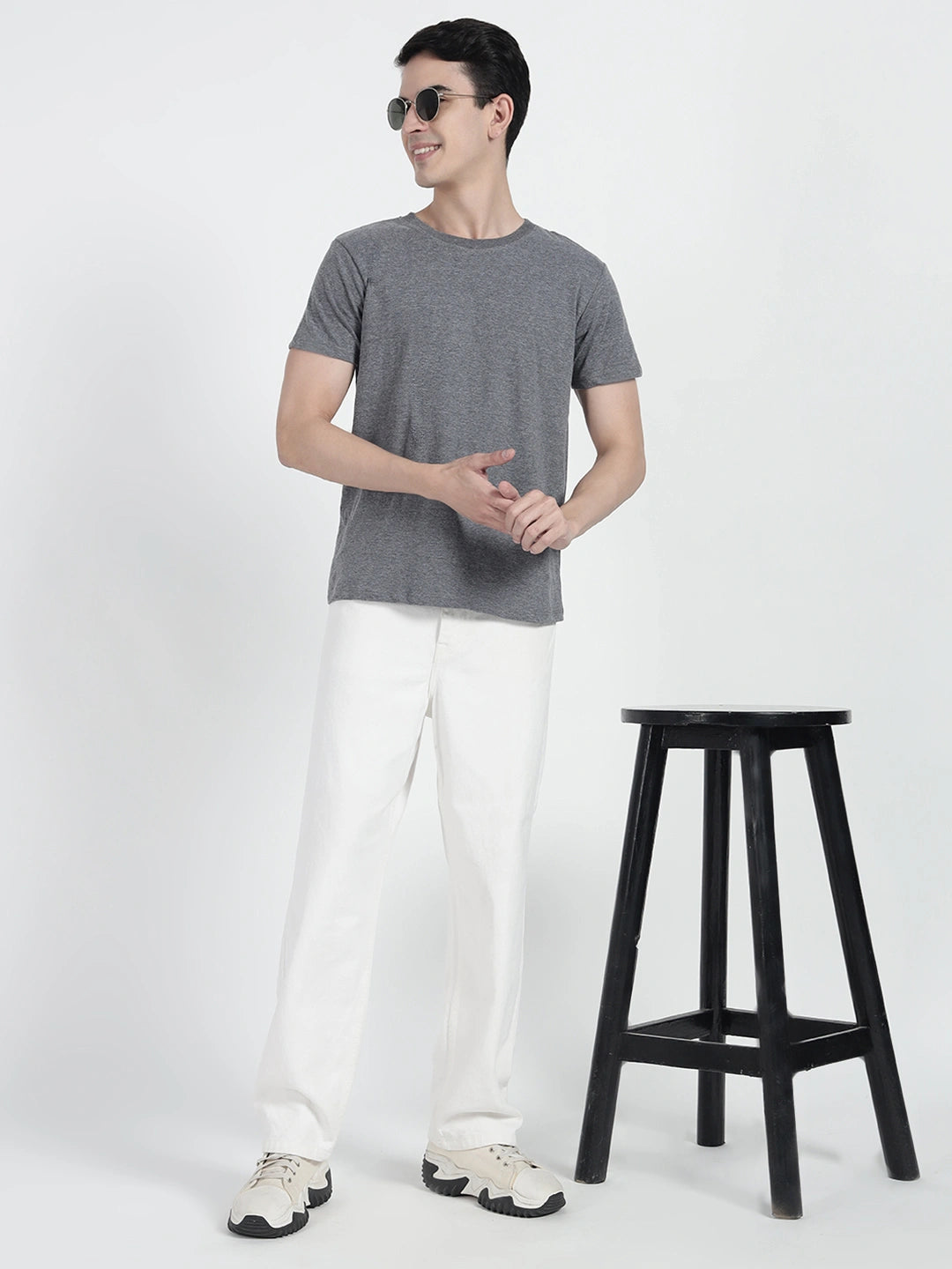 wearing a dark grey plain T-shirt by cartoonpanti india