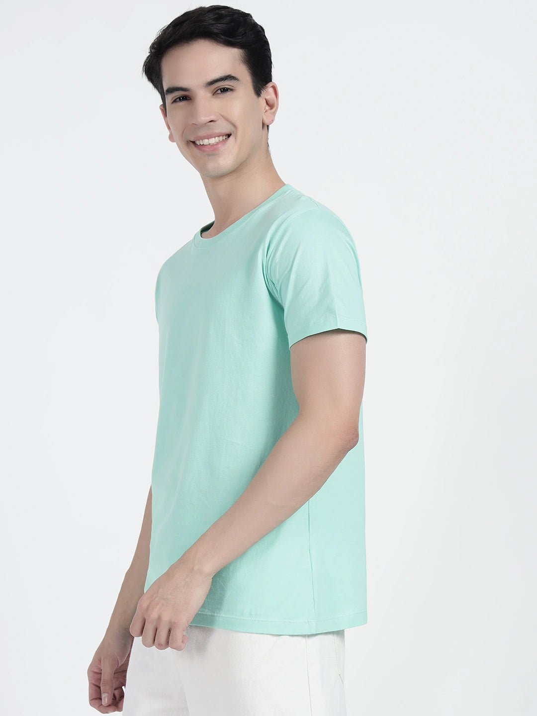  wearing a plain cyan t-shirt by cartoonpanti india
