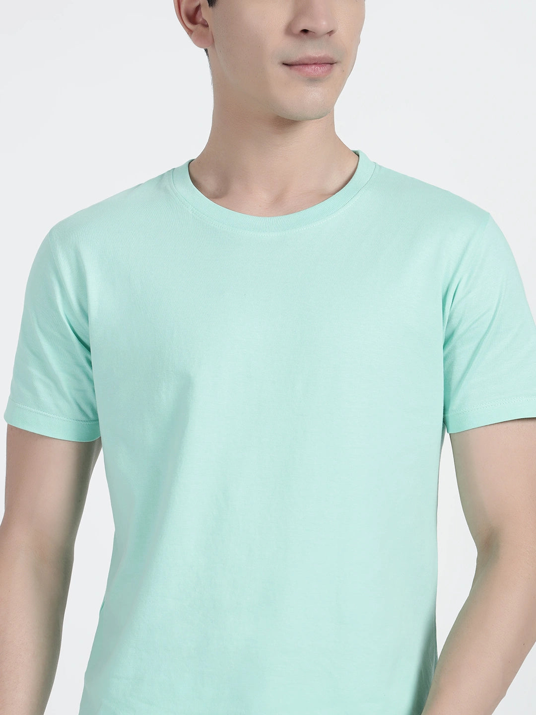  wearing a plain cyan t-shirt by cartoonpanti india